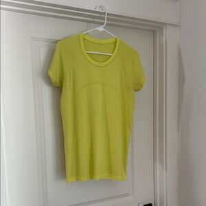 lululemon athletica Women’s Short-Sleeve Active Tee — Lime Green
